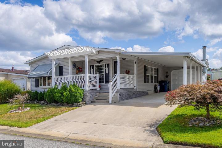 Photo of 580 Edgemont Drive