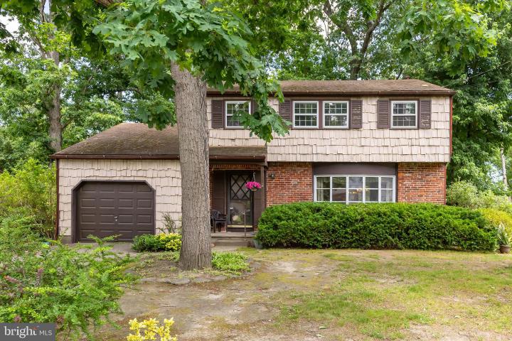 Photo of 31 Silver Birch Road, Blackwood NJ