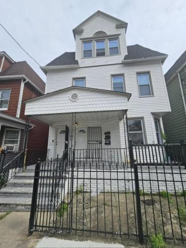 Photo of 302 Arlington Avenue, Jersey City Greenville NJ