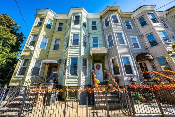 Photo of 242 A Palisade Avenue, Jersey City Heights NJ