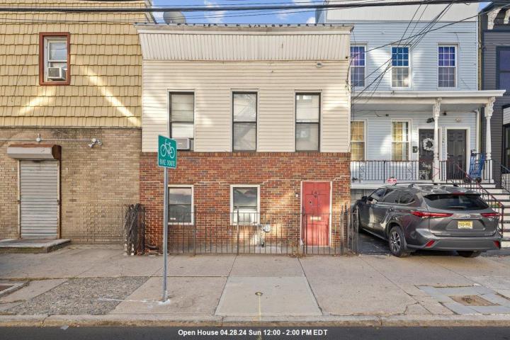 Photo of 147 Lincoln Street, Jersey City Heights NJ