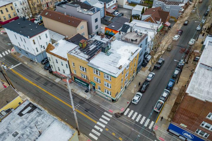 Photo of 424 Baldwin Avenue, Jersey City Heights NJ