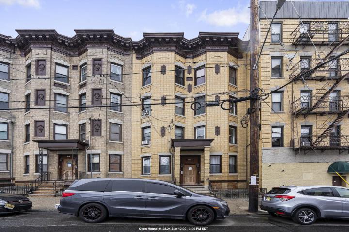 Photo of 94 North Street 2n, Jersey City Heights NJ