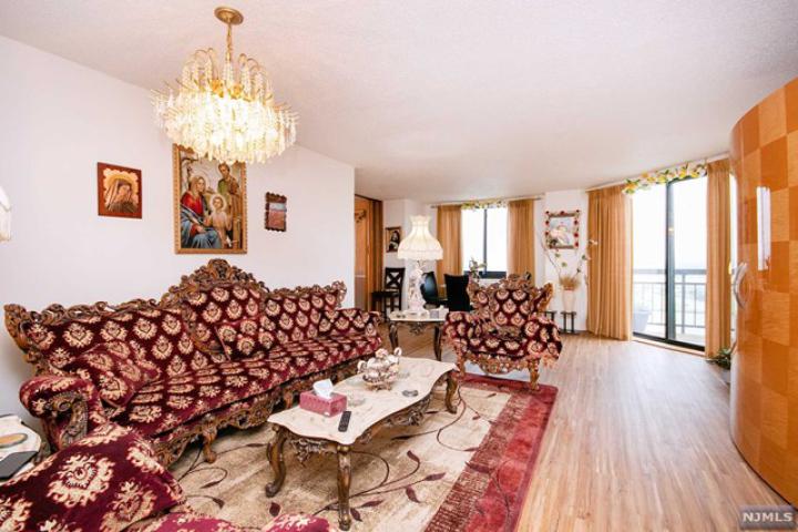 Photo of 2508 Harmon Cove Tower, Secaucus NJ
