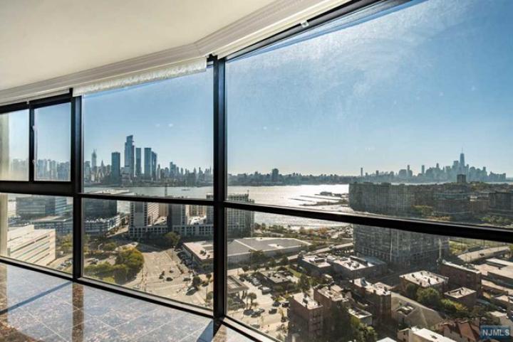 Photo of 380 Mountain Road 713, Union City NJ