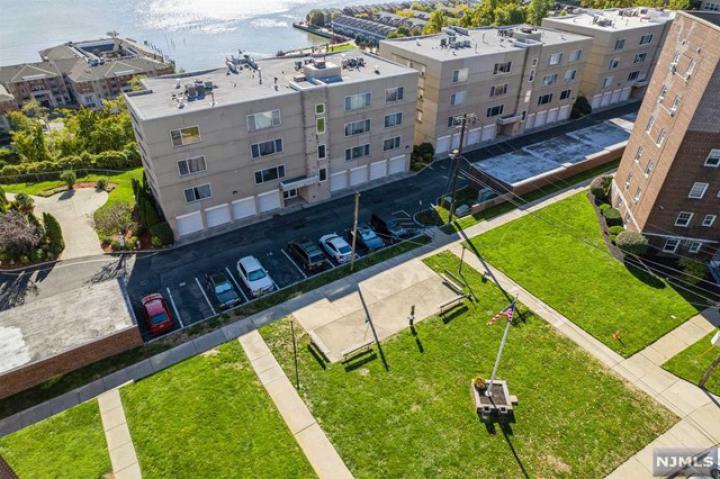 Photo of 7410 Boulevard 4a, North Bergen NJ