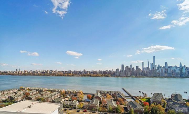 Photo of 6600 Boulevard East 5m385n, West New York NJ