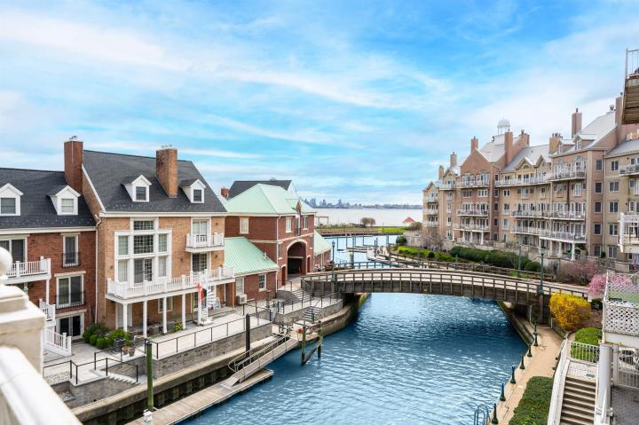 Photo of 201 Shearwater Court West 33, Jersey City Greenville NJ