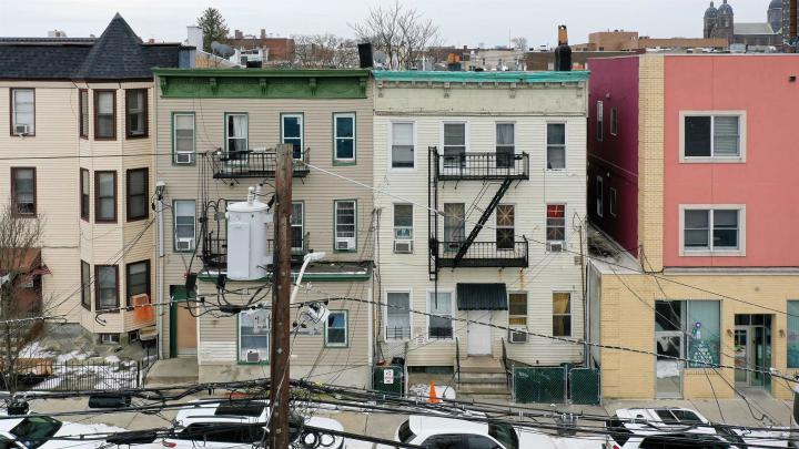 Photo of 417 25th Street