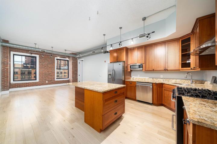 Photo of 100 Paterson Plank Road 409, Jersey City Heights NJ