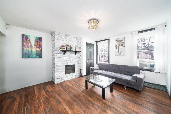 Photo of 419 Palisade Avenue 2, Jersey City Heights NJ