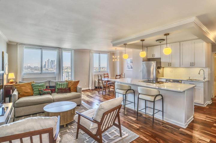 Photo of 100 Manhattan Avenue 1316