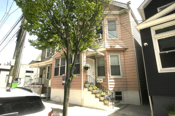 Photo of 242 Grant Avenue, East Newark NJ
