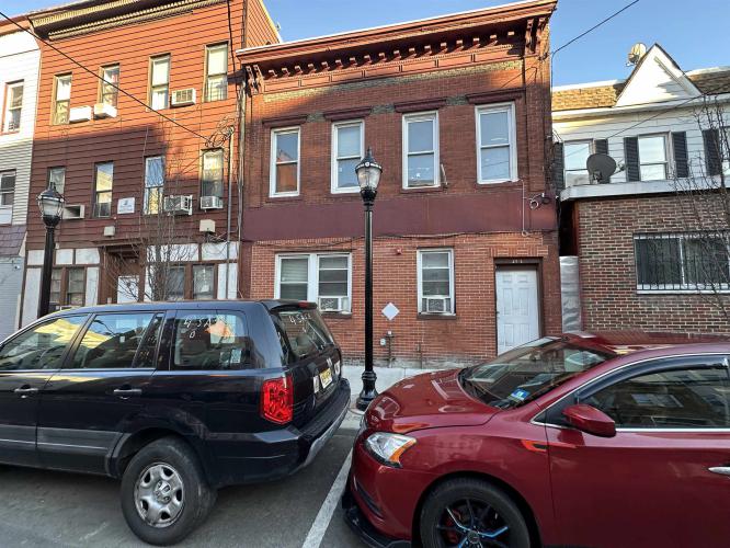 Photo of 2512 Central Avenue