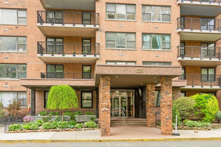 Photo of 225 St Pauls Avenue 8m, Jersey City Journal Square NJ