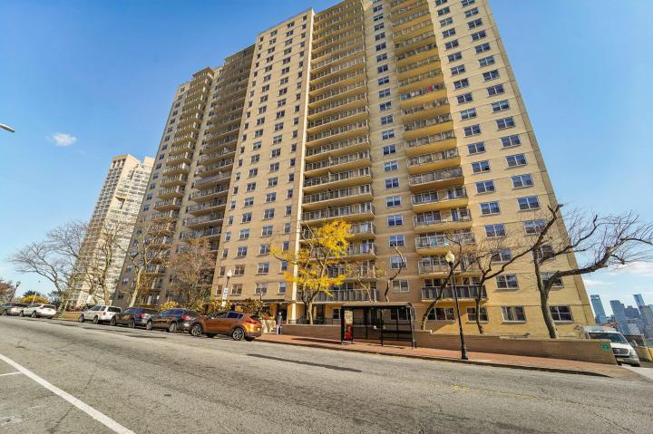 Photo of 6600 Blvd East 5m5n, West New York NJ