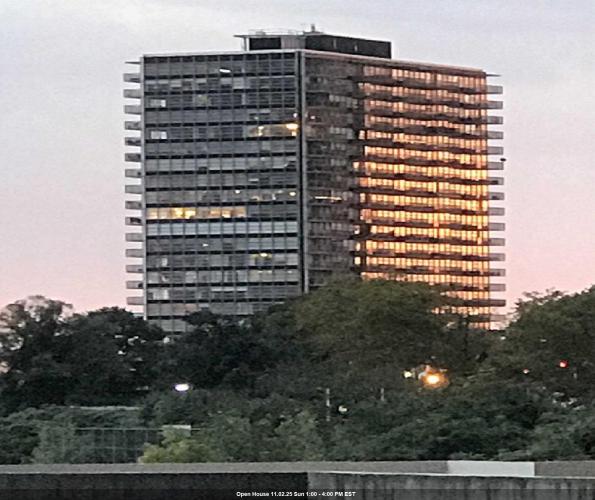 Photo of 6050 Blvd East 3e