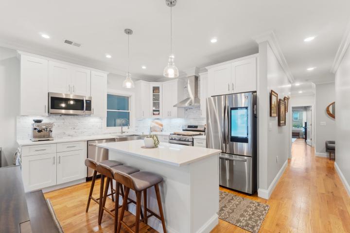 Photo of 1163 Summit Avenue 1, Jersey City Heights NJ