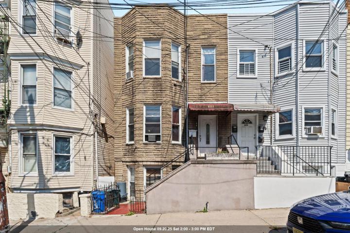 Photo of 6113 Washington Street, West New York NJ