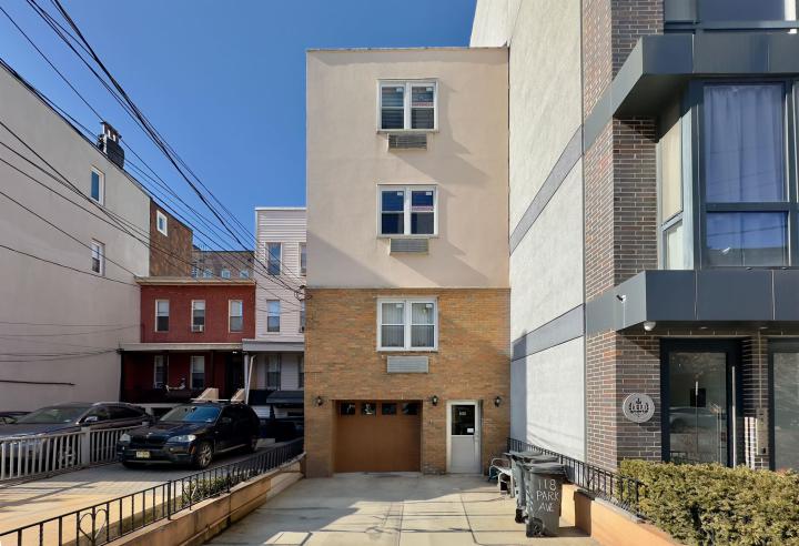 Photo of 118 Park Avenue, Hoboken NJ
