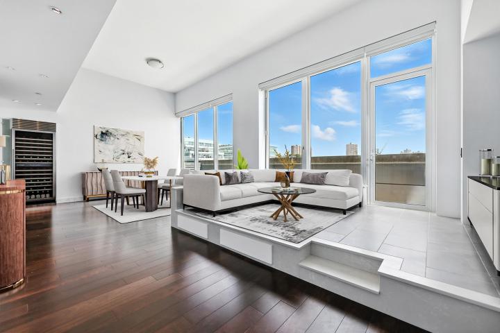 Photo of 1000 Avenue At Port Imperi Ph703