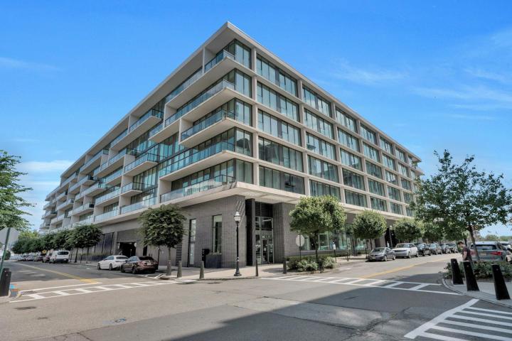 Photo of 1200 Avenue At Port Imperi 519