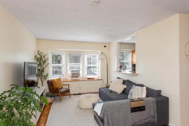 Photo of 36 Briarwood Road, Jersey City West Bergen NJ