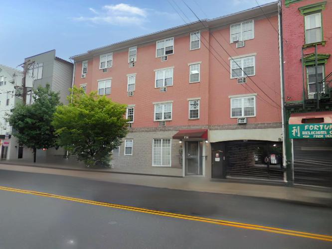 Photo of 356 Palisade Avenue 2e, Jersey City Heights NJ