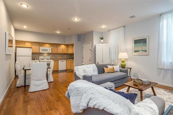 Photo of 351 Palisade Avenue 2r, Jersey City Heights NJ