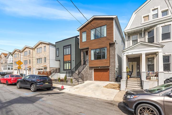 Photo of 106 Oak Street 1, Jersey City Bergen Lafayette NJ