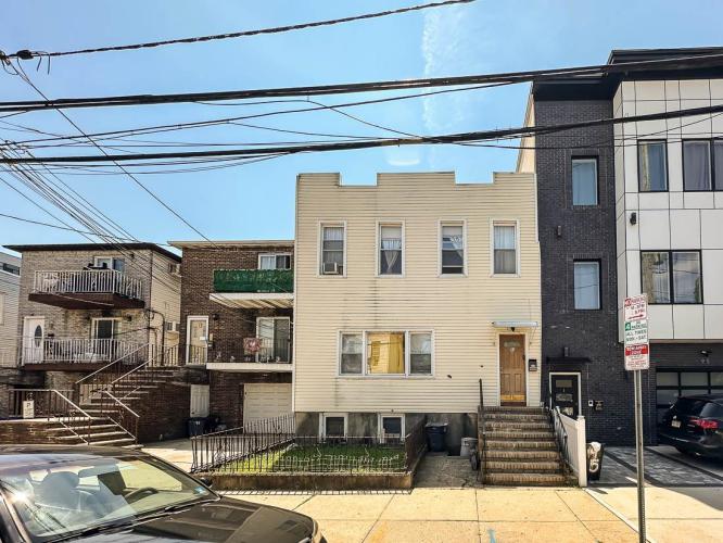 Photo of 93 Jefferson Avenue, Jersey City Heights NJ
