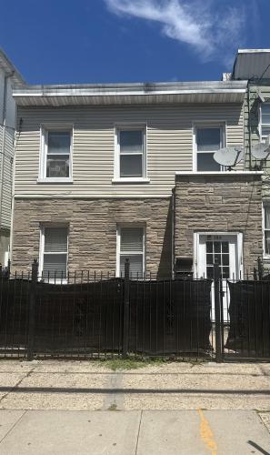 Photo of 386 Union Street, Jersey City West Bergen NJ