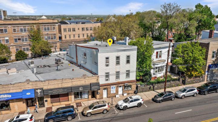 Photo of 6311 Kennedy Boulevard