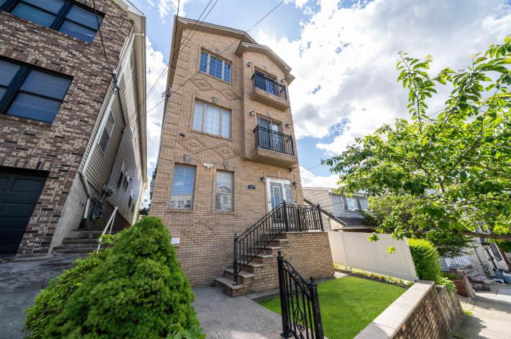 Photo of 187 Zabriskie Street, Jersey City Heights NJ