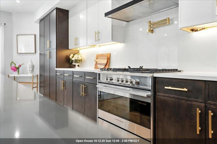 Photo of 401 Ogden Avenue 1, Jersey City Heights NJ