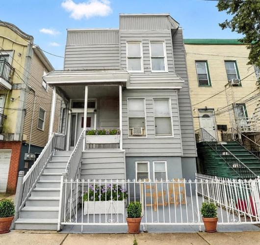 Photo of 283 Griffith Street