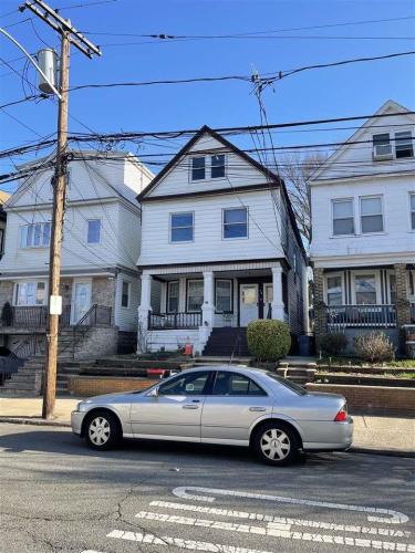 Photo of 74 West 6th Street, Bayonne NJ