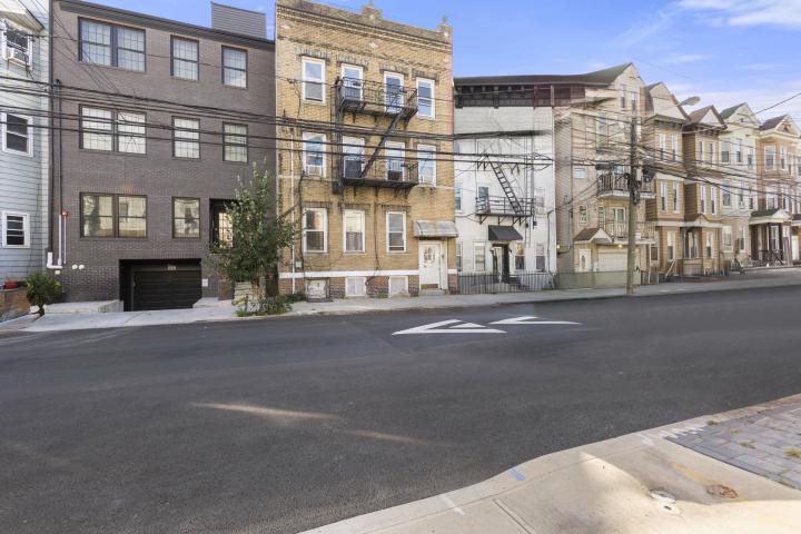Photo of 133 Hopkins Avenue 5, Jersey City Heights NJ