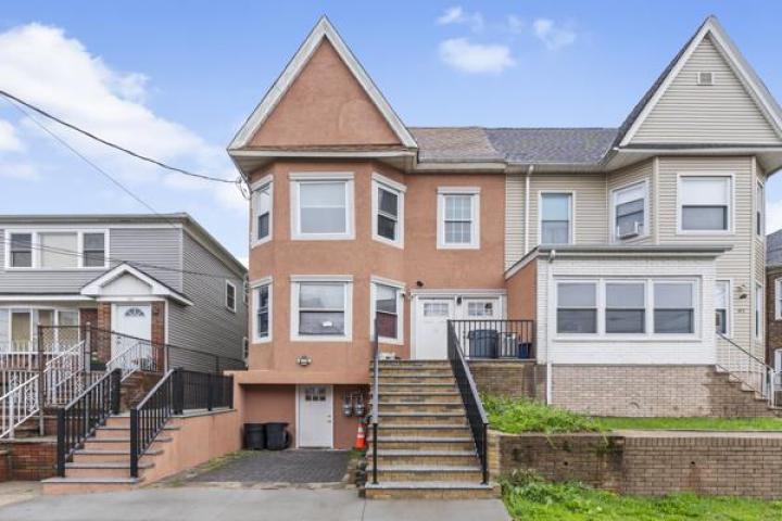 Photo of 99 West 50th Street, Bayonne NJ