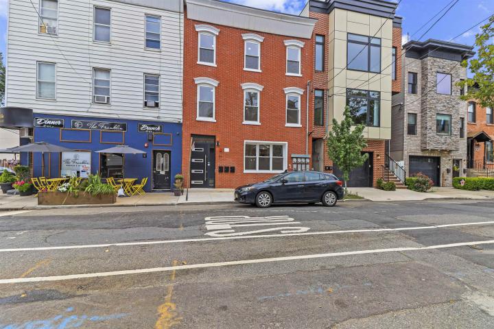 Photo of 161 New York Avenue, Jersey City Heights NJ