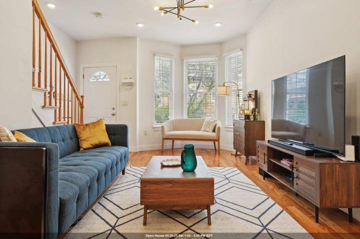 Photo of 493 Mercer Street 2, Jersey City Journal Square NJ
