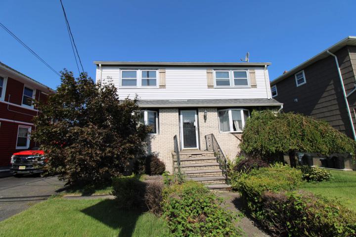 Photo of 1133 Stonewall Lane, Secaucus NJ