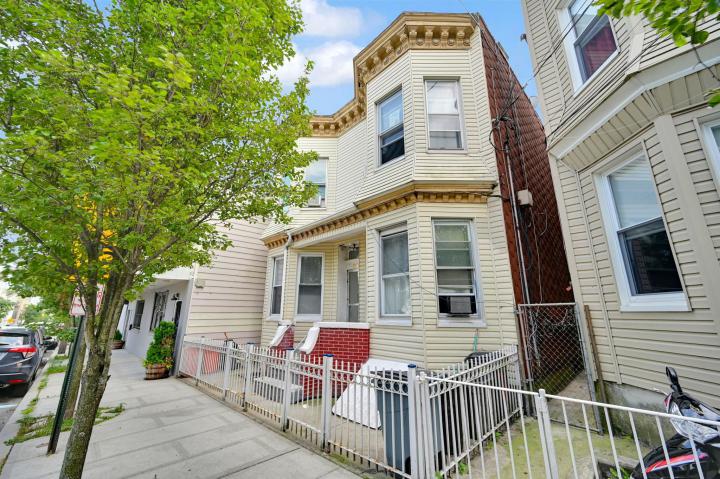 Photo of 509 Monastery Pl