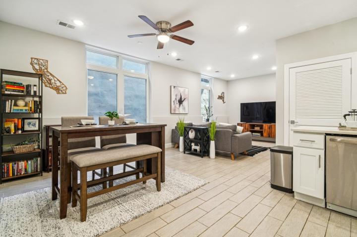 Photo of 360 Palisade Avenue 1, Jersey City Heights NJ