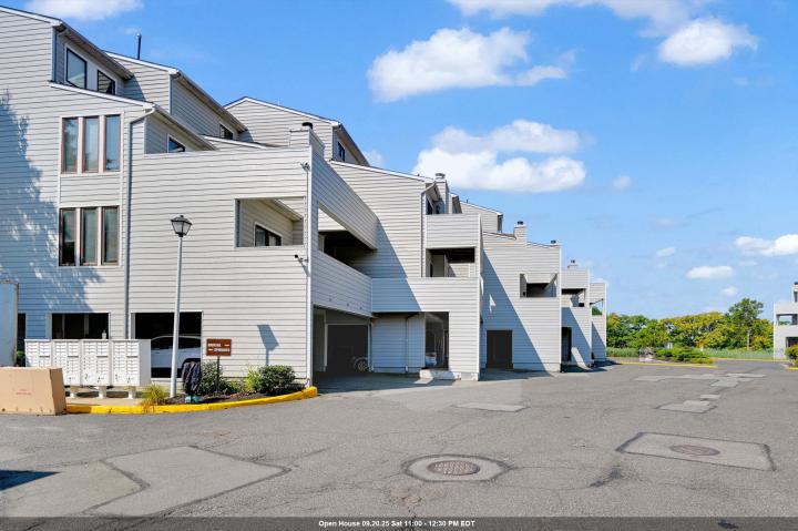 Photo of 753 Mainsail Lane, Secaucus NJ