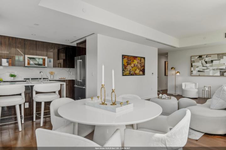 Photo of 800 Avenue At Port Imperi 821
