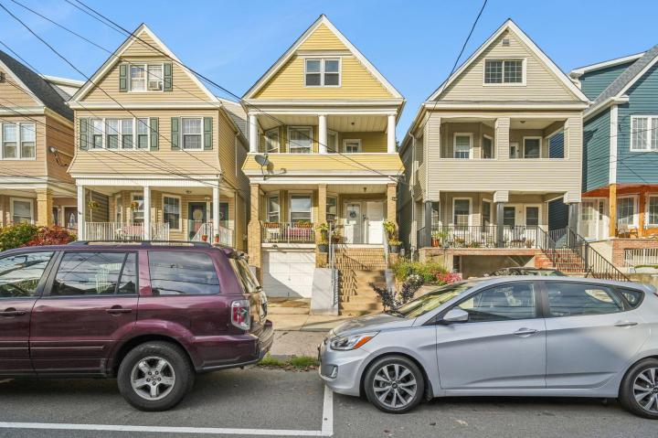 Photo of 83 West 42nd Street, Bayonne NJ