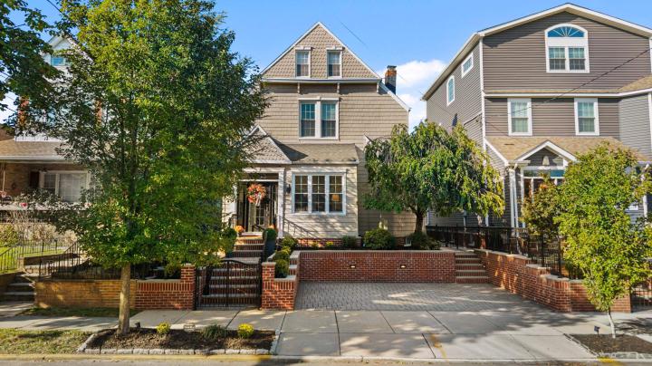 Photo of 63 West 4th Street, Bayonne NJ