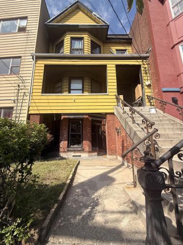 Photo of 85 Palisade Avenue, Jersey City Heights NJ