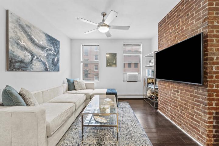 Photo of 218 Willow Avenue 2l, Hoboken NJ